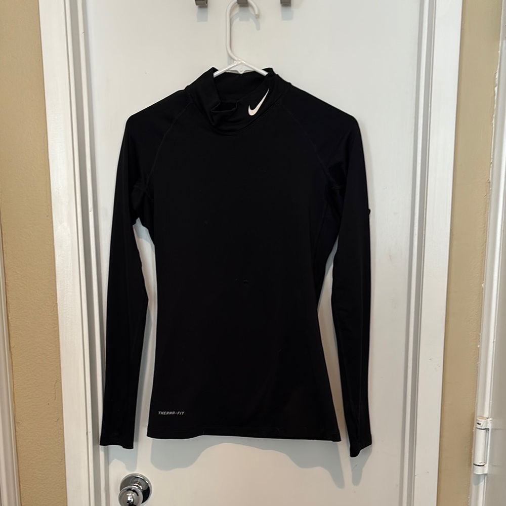 Women’s Nike Black Long Sleeve Thick Shirt
